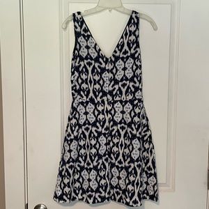 GAP navy linen summer dress. Ikat print. Lined, not see through.